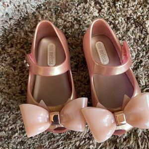 Mini Melissa pink bow shoes